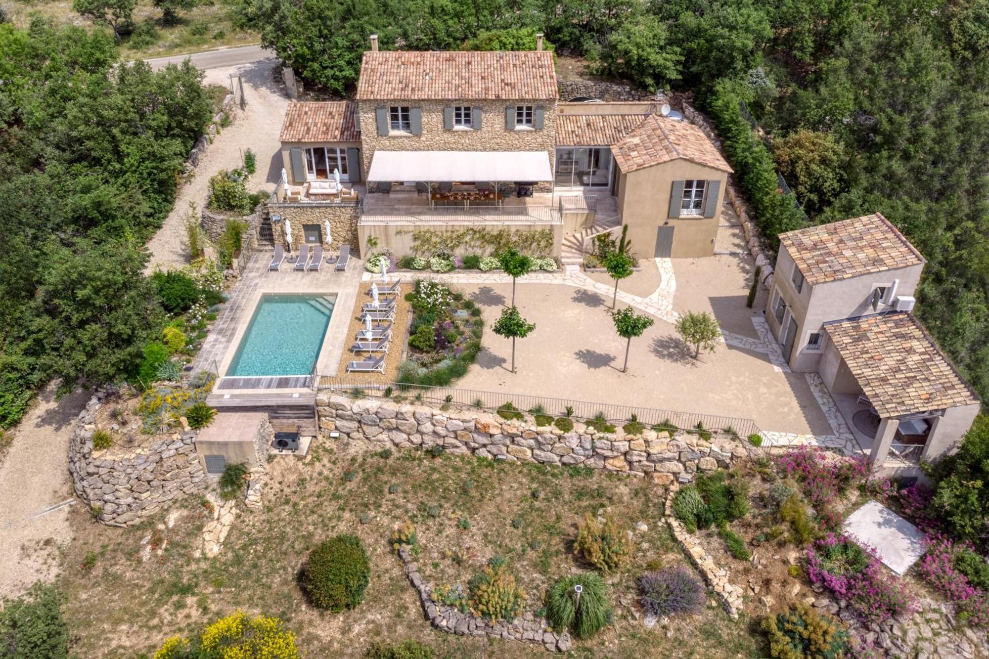 הוילה Bastide De Viens - Vue Luberon, Piscine Chauffee, Boulodrome מראה חיצוני תמונה