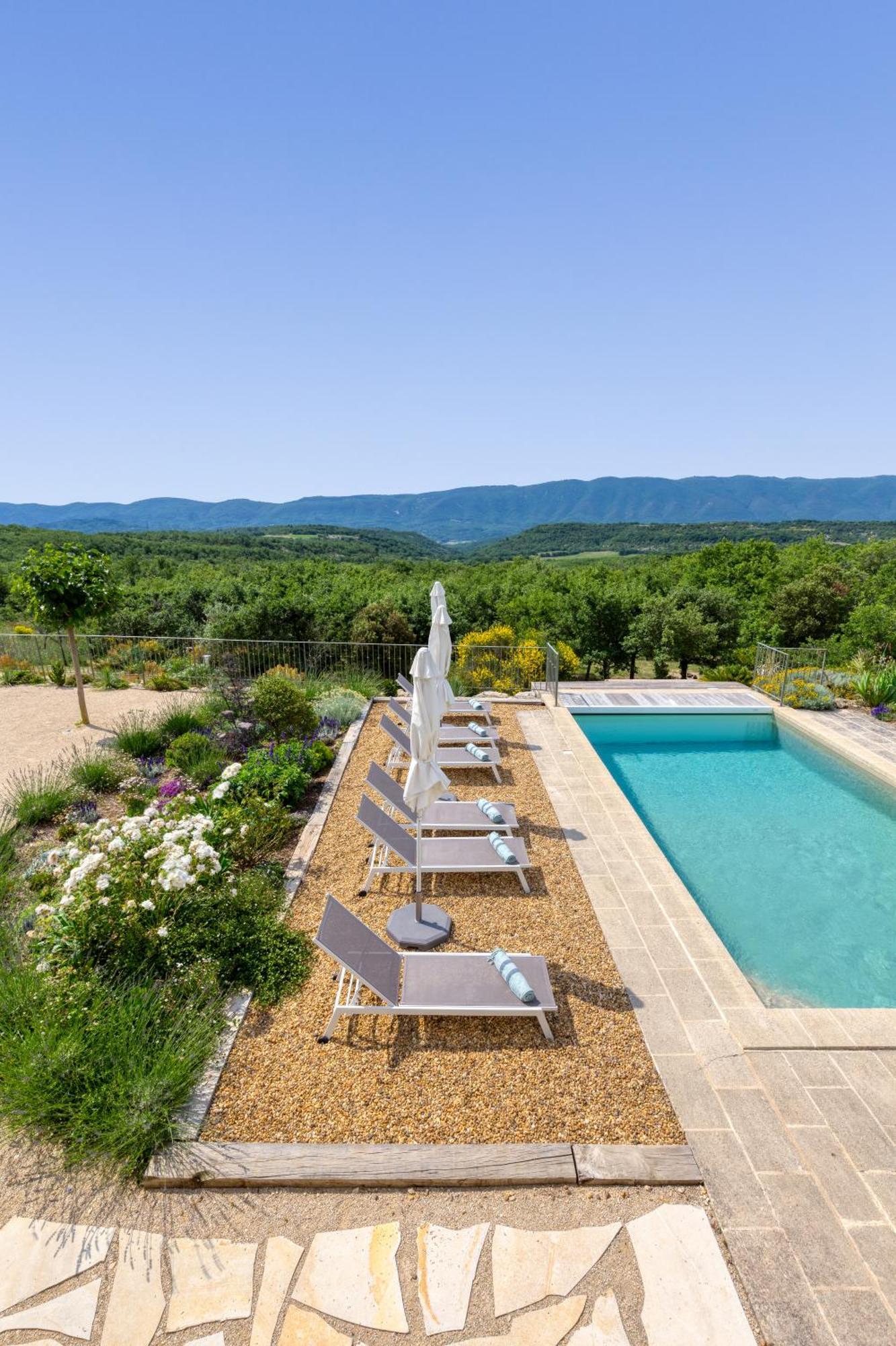 הוילה Bastide De Viens - Vue Luberon, Piscine Chauffee, Boulodrome מראה חיצוני תמונה