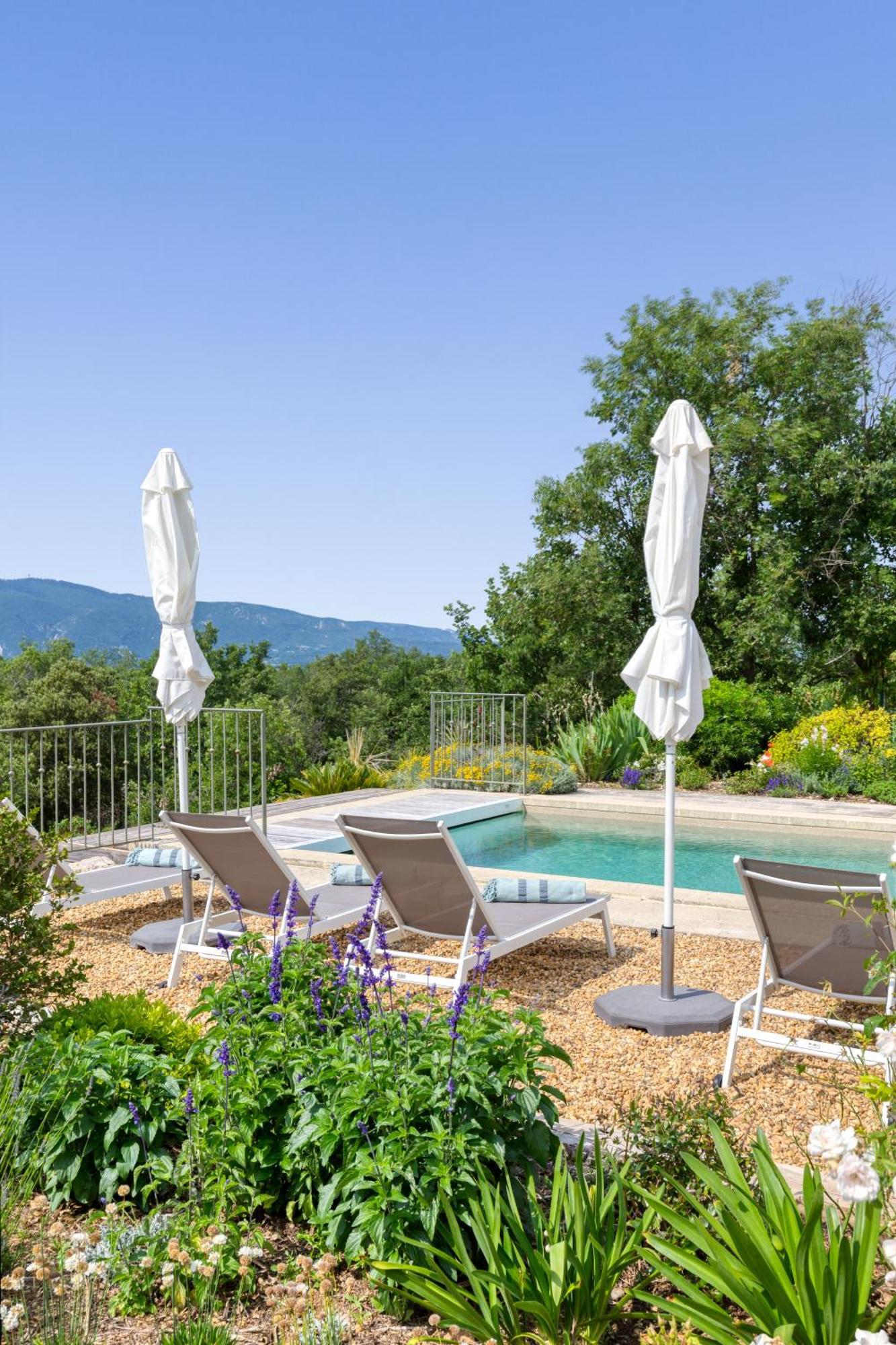 הוילה Bastide De Viens - Vue Luberon, Piscine Chauffee, Boulodrome מראה חיצוני תמונה